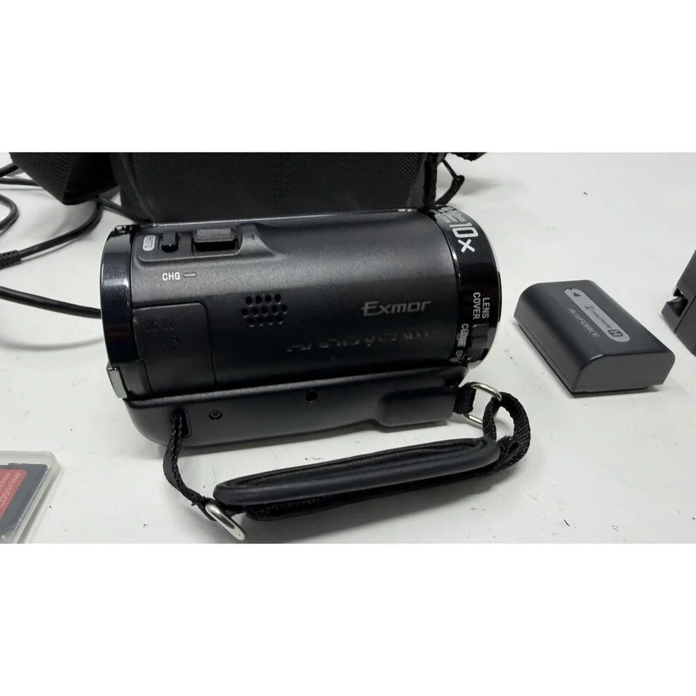Sony HDR-CX100 Handycam Digital Camcorder Black Battery/Charger CLEAN TESTED